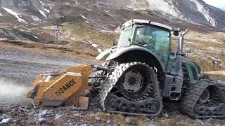 Fendt 720 à chenilles pentes extrêmes dans les Pyrénées [upl. by Retse]