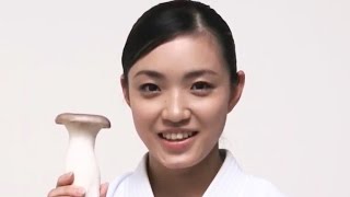 宇佐美里香 世界一になった美人空手家 圧巻の技に注目のCM！ ホクト 新CM 宇佐美里香「菌はチカラ篇」 [upl. by Eltotsira181]