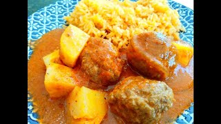 Albondigas en chipotle  La Cocina de Milo [upl. by Crandale601]