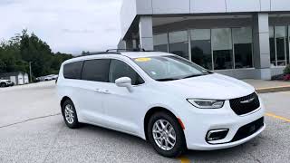 2022 Chrysler Pacifica touring L [upl. by Frodi362]