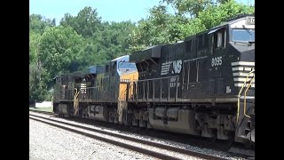 CSX M 331 03 ContainersMixed freight by Broadford 7324 NSCSXNS lash up [upl. by Ott]