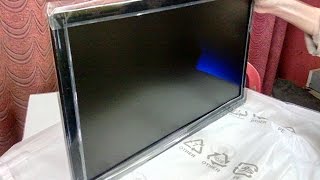 Unboxing Samsung 22 Inch LED Monitor S22D300BY amp Review [upl. by Simmie380]