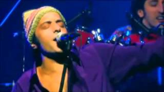 Rachid Taha  Ya Menfi Live 2001 [upl. by Zilef]