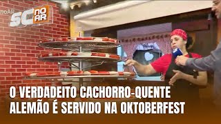 Oktoberfest Blumenau apresenta o autêntico cachorroquente alemão [upl. by Mosira936]