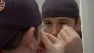 How to Wear Contact Lenses  How to Remove Contact Lenses [upl. by Sinclare]