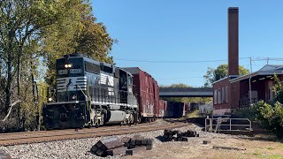 NS SD403 6403 Leads Turn T2121 on 102124 [upl. by Hut]