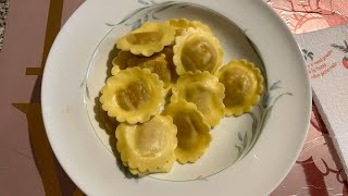 Mukbang con ravioli alla zucca [upl. by Noeruat]