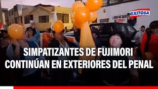 🔴🔵Simpatizantes de Alberto Fujimori continúan en los exteriores del penal de Barbadillo [upl. by Furnary]