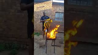 Chiefs fans burning kaizer chiefs jersey [upl. by Illa]