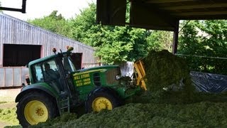 Silage 2013John Deere 6830 Premium Buckraking [upl. by Leahciam]