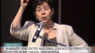 Brasil Sem Miséria é apresentado aos gestores municipais em encontro com prefeitos [upl. by Trevorr]