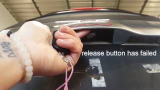 Fiat 500 tailgate release switch fault [upl. by Rolandson711]