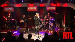 Isabelle Boulay  Souffrir par toi en live dans le Grand Studio RTL  RTL  RTL [upl. by Einegue]