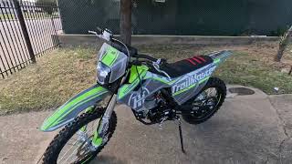 TrailMaster JHL TM MX250 Dirt Bike Quick Review [upl. by Aerdnod688]