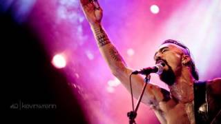 Nahko amp Medicine for the People  Black as night Subtitulos en Español [upl. by Eilliw]