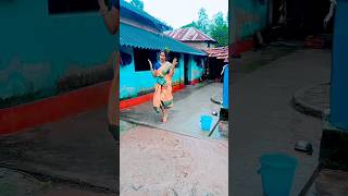 Moyna cholat cholat chole reshorts dance bengalisong [upl. by Farron144]