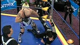 AAA Vampiro vs Konnan 20090315 hair vs hair of seconds [upl. by Ardy]