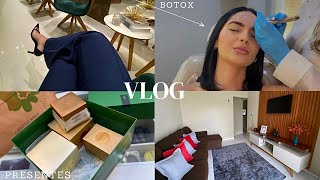 VLOG  RETOCANDO BOTOX PRESENTES BATE PAPO TOUR PELA SALA DA MINHA CASA 🏠 [upl. by Akemaj811]