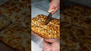 Have you ever tried SOURDOUGH PIZZA sourdough pizza lasvegas foodchallenge [upl. by Yelime]