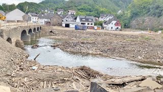 Ahrbrück Jahrhunderthochwasser 2021 Aufräumarbeiten einen Monat nach der Flut im Ahrtal 14082021 [upl. by Sidwell]