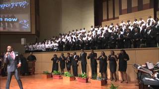 quotPraise Himquot Rev Trini Massie amp The New Psalmist Baptist Church Mass Choir [upl. by Ellicott]