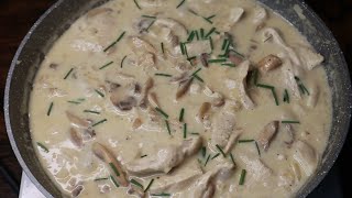 Hähnchengeschnetzeltes mit Champignons in Sahnesoße [upl. by Gnilyarg]