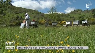 FEUILLETON  En Ardèche cette apicultrice a eu une quotruchequot idée [upl. by Amara]