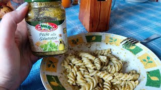 Come fare la pasta con pesto genovese già pronto Dal barattolo [upl. by Assil578]