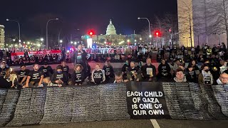 LIVE Protestors blocking presidential motorcade route ahead of State of the Union [upl. by Dody]