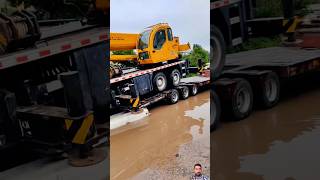 Offloading of a heavy crane from truck  youtubeshorts heavyequiptment constructionequipment [upl. by Rowen]