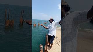 Young Man Catching Fishes Inside Rusted Iron Rod fishing fishingvideos thoondilulagam seafishing [upl. by Oinotnaocram541]