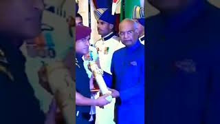 President kovind presents Padma Bhushan to Mahendra Singh Dhoni 💋🔥 dhoni padma Bhushan awards 👍🙏 [upl. by Ivel893]