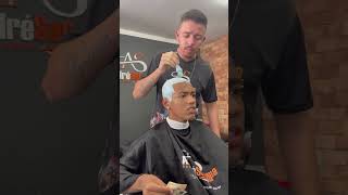 O NEVOU DEU ERRADO 🤣😅😅………………… barbeiro platinado nevou barber barbershop [upl. by Lauro752]