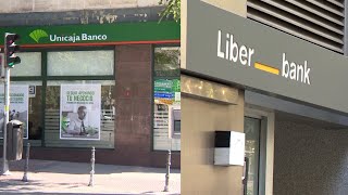 Unicaja y Liberbank formalizan las conversaciones para negociar su fusión [upl. by Idnir16]