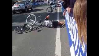 finish line bike crash  Ronde van Vlaanderen  2009 [upl. by Oilalue95]