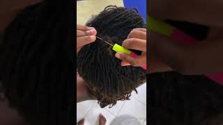 Retwist locs yourself with interlocking shorts [upl. by Georg]