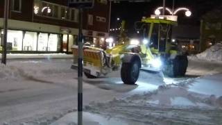 Veekmas FG 2327S amp Volvo L70C Isrivning  iceremoval Snöröjning snowclearing [upl. by Bearce924]