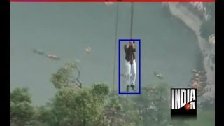 Chilling footage of 21 tourists rescued from stuck ropeway trolley in Nainital [upl. by Brandenburg175]