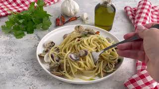 Spaghetti con le vongole [upl. by Mullac]