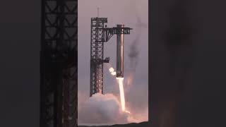 Elon Musk said hed do it SpaceX Snatching a Starship Rocket Booster out of the air [upl. by Oidiple]