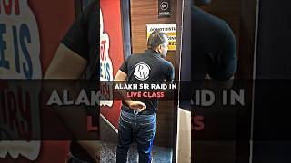 Alakh sir RAID in Live Class😱🚨 shorts pwfoundation [upl. by Neirad968]