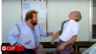 I due superpiedi quasi piatti  Bud Spencer cerca lavoro [upl. by Ettesoj]