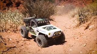 Axial SCX10 Realistic Desert Run with Crash [upl. by Rambow]