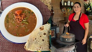 Caldo de frijoles  La Herencia de las Viudas [upl. by Chadbourne626]