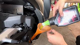 Motul 300v  Honda Sh350i oil change [upl. by Eskill]