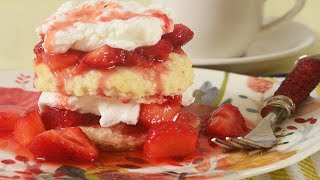 EASY NOBAKE STRAWBERRY SHORTCAKE [upl. by Heidi]