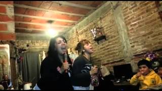 Las hermanas cantando así no te amara jamas [upl. by Ardnauq]