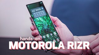 Rizr statt Razr Motorola zeigt Smartphone mit rollbarem Display [upl. by Kal928]