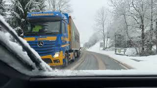 Schnee und Verkehrschaos in und um Alberschwende [upl. by Inalaeham]