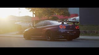 Detailing a Midnight Purple III Fine Spec R34 GTR Vspec 2  4K [upl. by Nylidam]